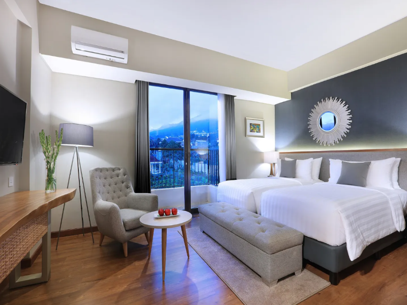 Aston Inn Batu image