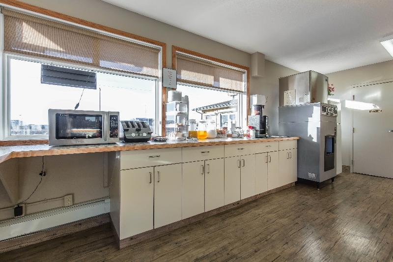 Empire Inn & Suites Red Deer image
