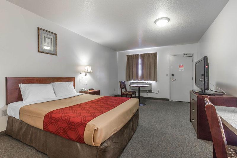 Empire Inn & Suites Red Deer image