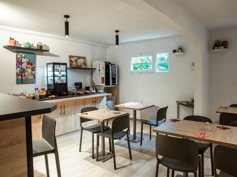 Appart'Hotel Brest Pasteur - Terres de France image