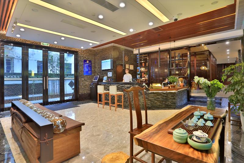 Hiking Hotel Hangzhou