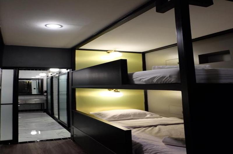Four Sisters Homestay image