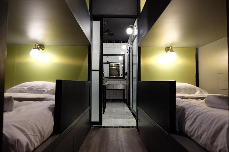 Four Sisters Homestay image