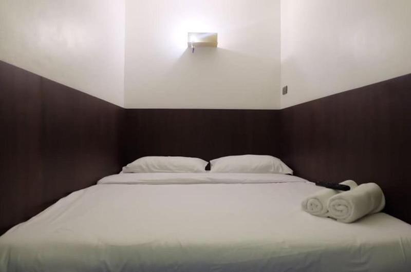 Four Sisters Homestay image