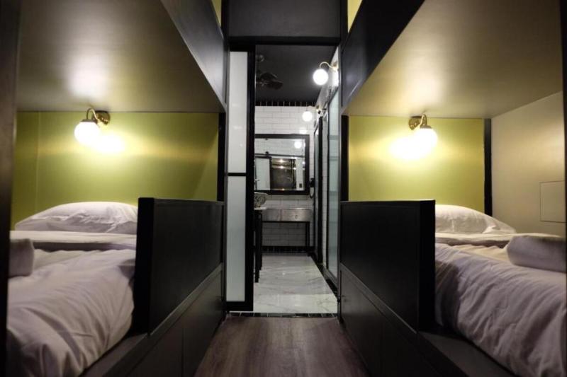 Four Sisters Homestay image