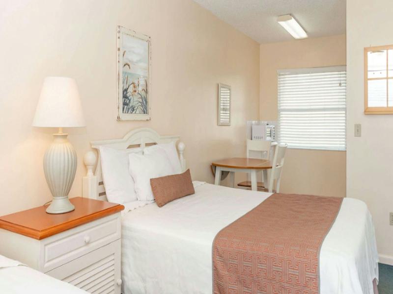 Belleair Beach Resort Motel image