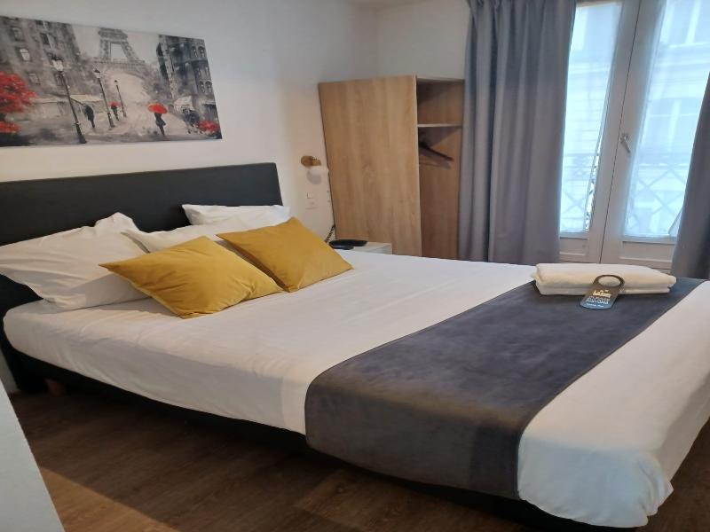 Hotel De Bordeaux image