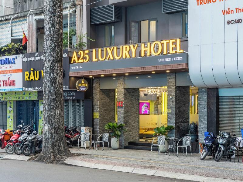 Triip Le Han Dai Nam Hotel image