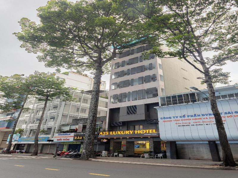 Triip Le Han Dai Nam Hotel image