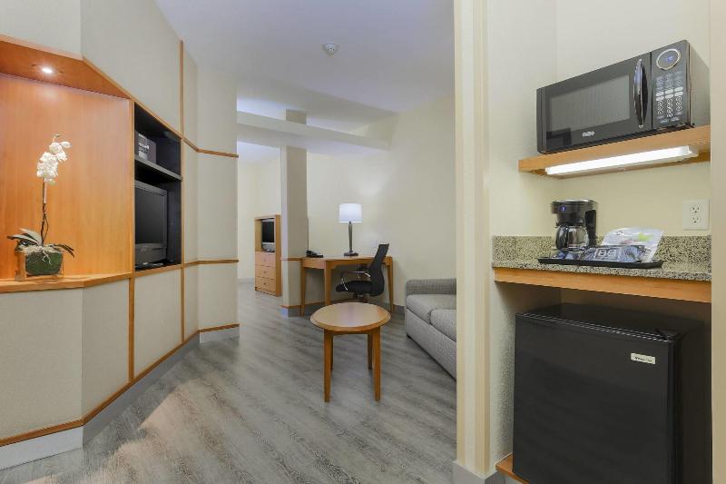 Fairfield Inn & Suites Temecula image