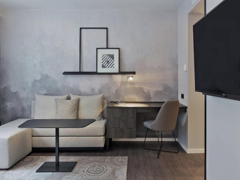 Residence Inn Frankfurt City Center image
