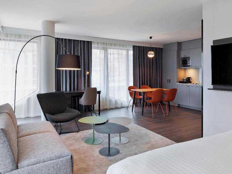 Residence Inn Frankfurt City Center image