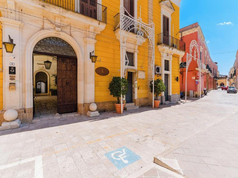 Hotel Palazzo De Castro image
