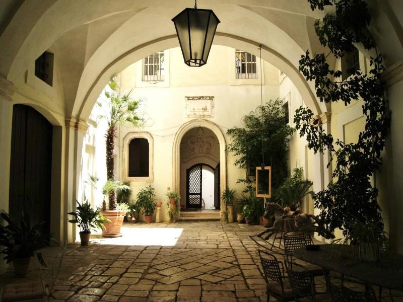 Hotel Palazzo De Castro image