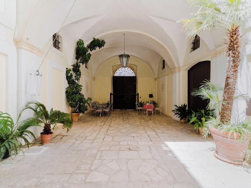 Hotel Palazzo De Castro image