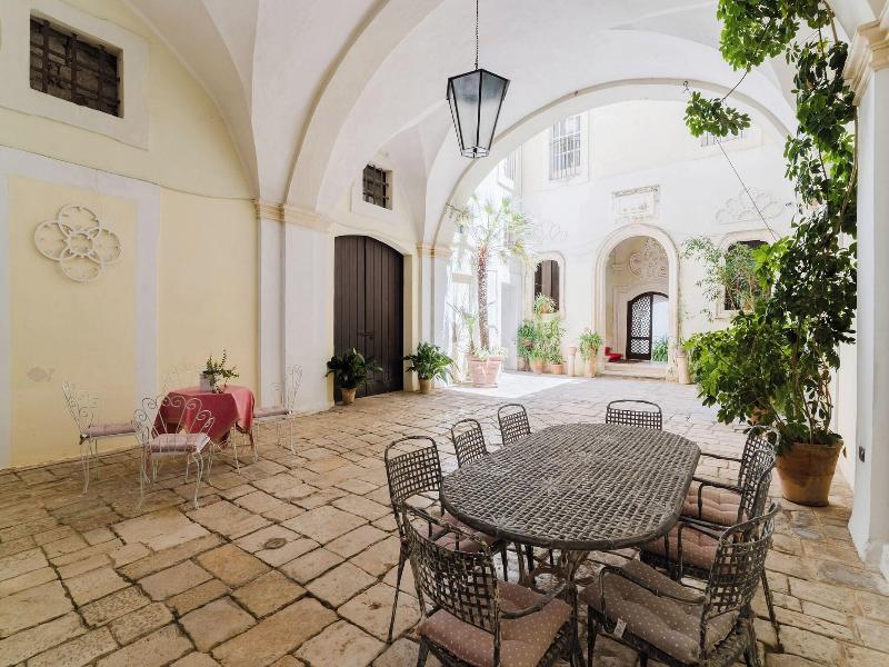 Hotel Palazzo De Castro image