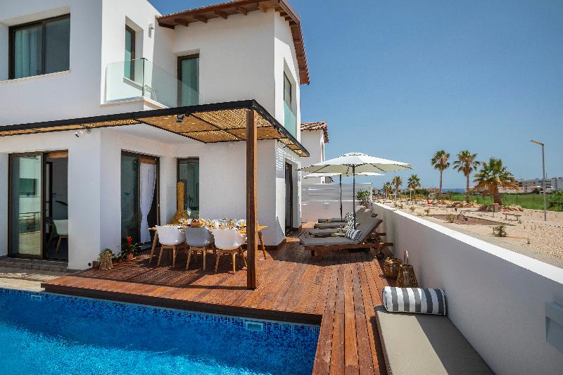 Chris Le Mare Luxury Villa