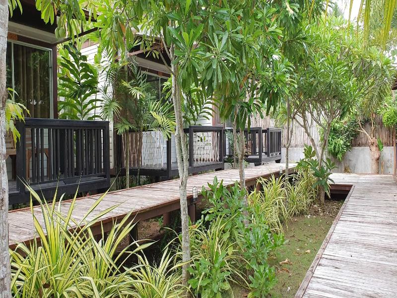 Isle Beach Resort image