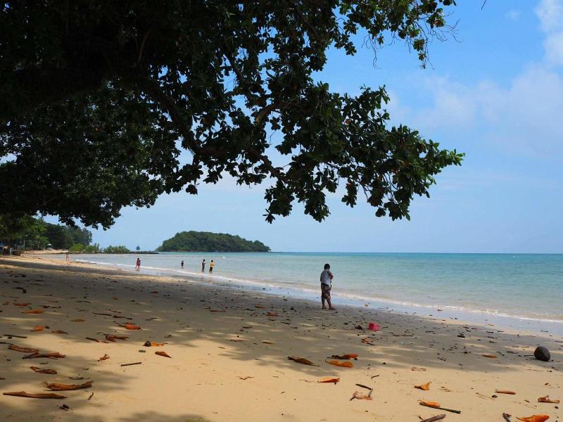 Isle Beach Resort image
