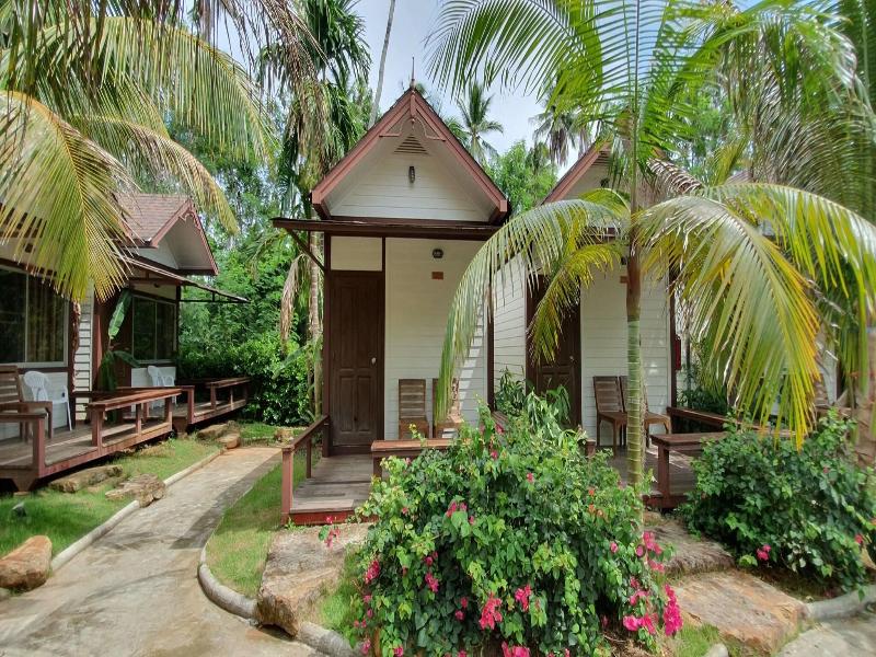 Isle Beach Resort image