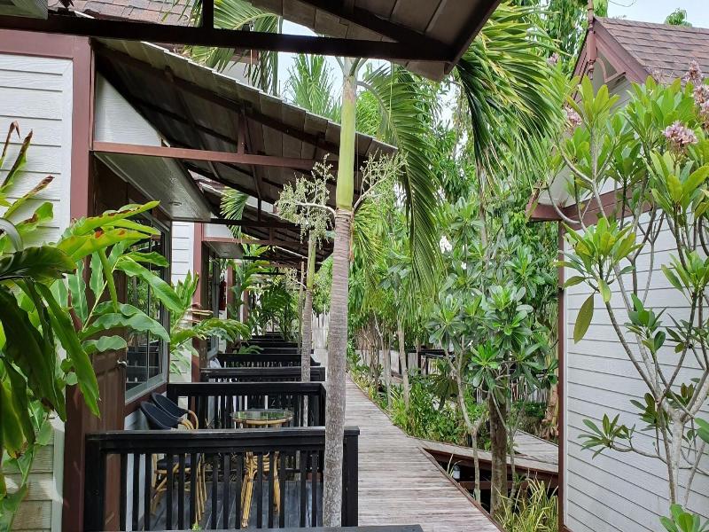 Isle Beach Resort image