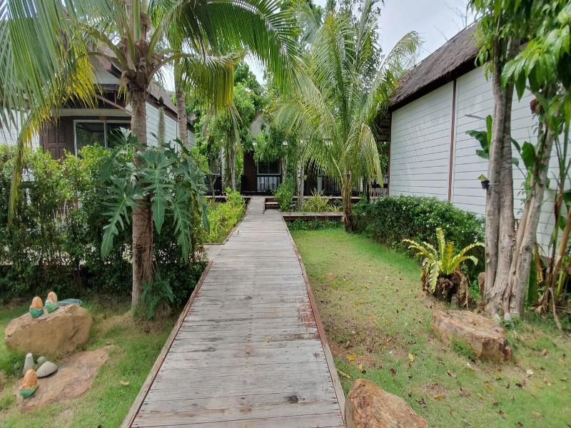 Isle Beach Resort image