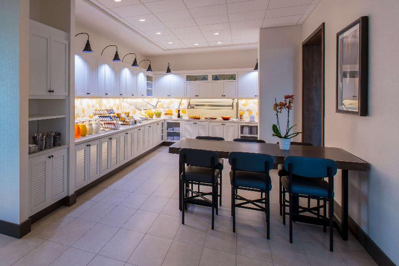 Hyatt Place Delano image