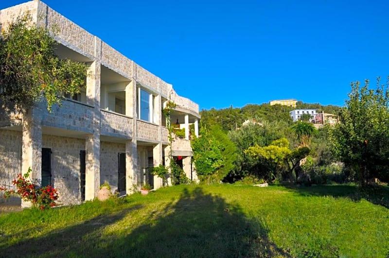 Melina Bay House image