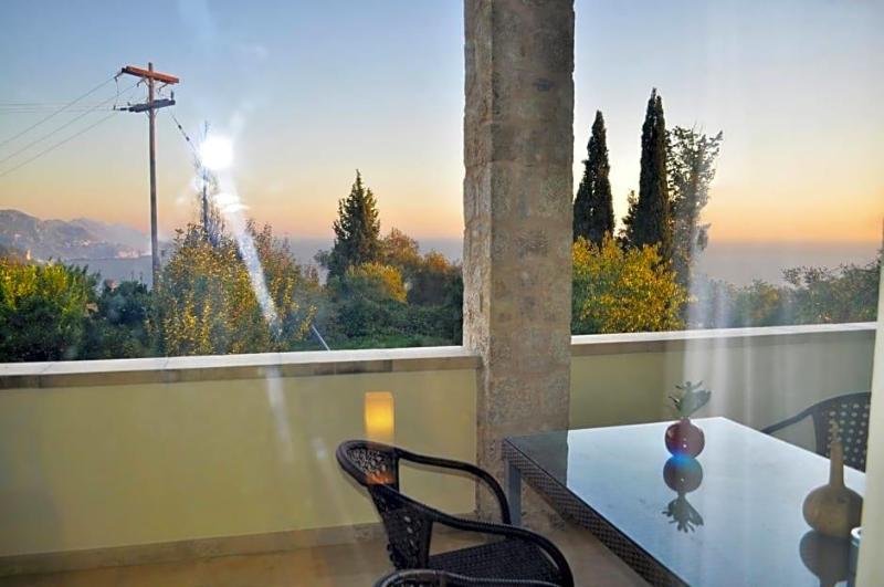 Melina Bay House image