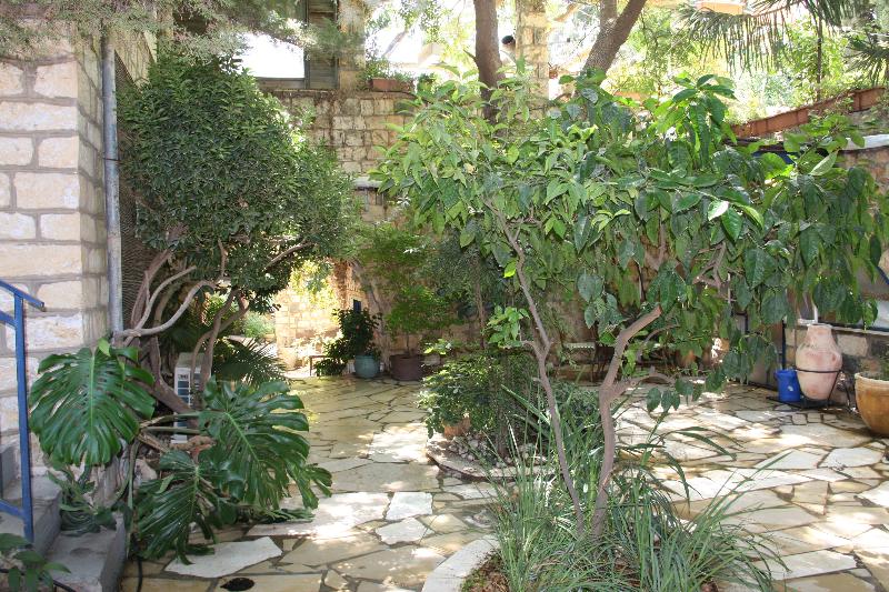 Pina Barosh BnB image