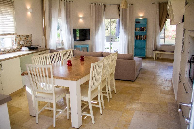 Pina Barosh BnB image