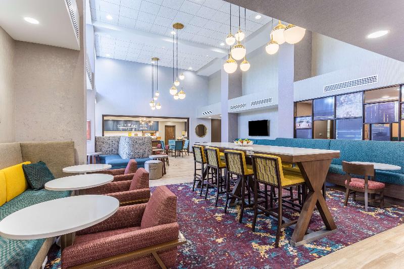Hampton Inn And Suites Guymon image