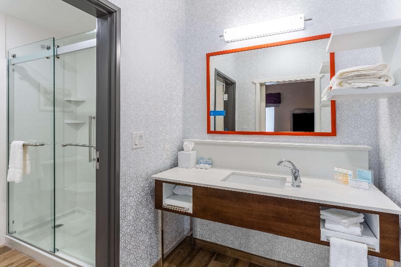 Hampton Inn And Suites Guymon image