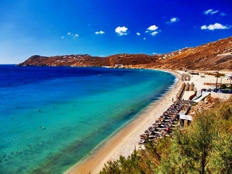 Mykonian Breeze