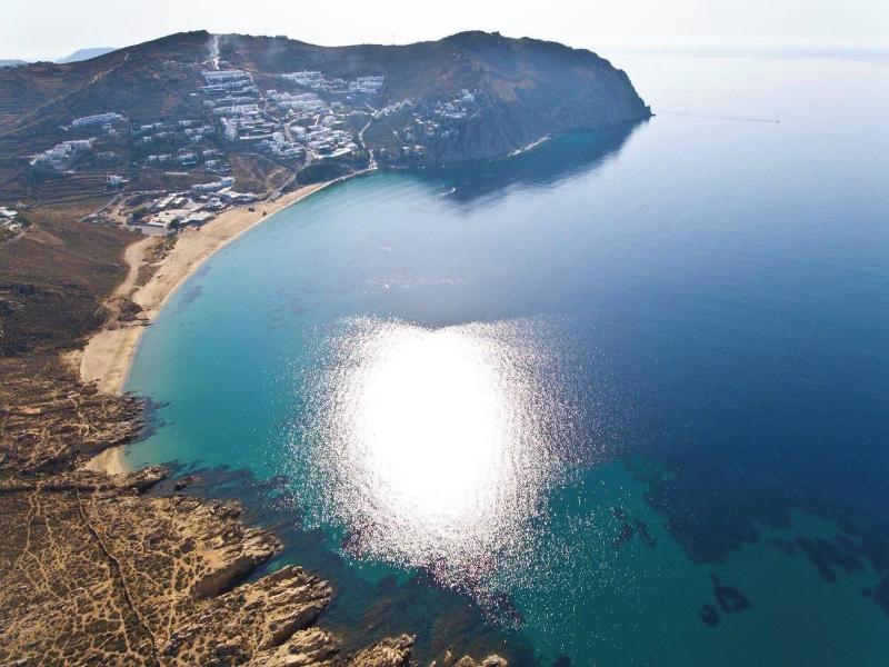Mykonian Breeze