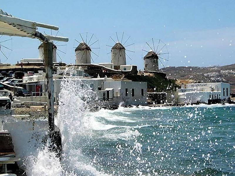 Mykonian Breeze