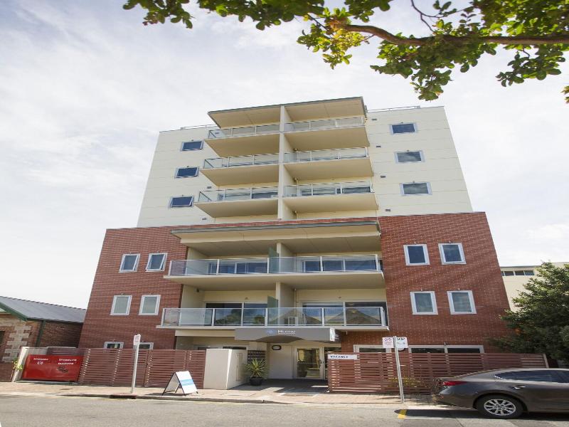 Hume Serviced Apartments image