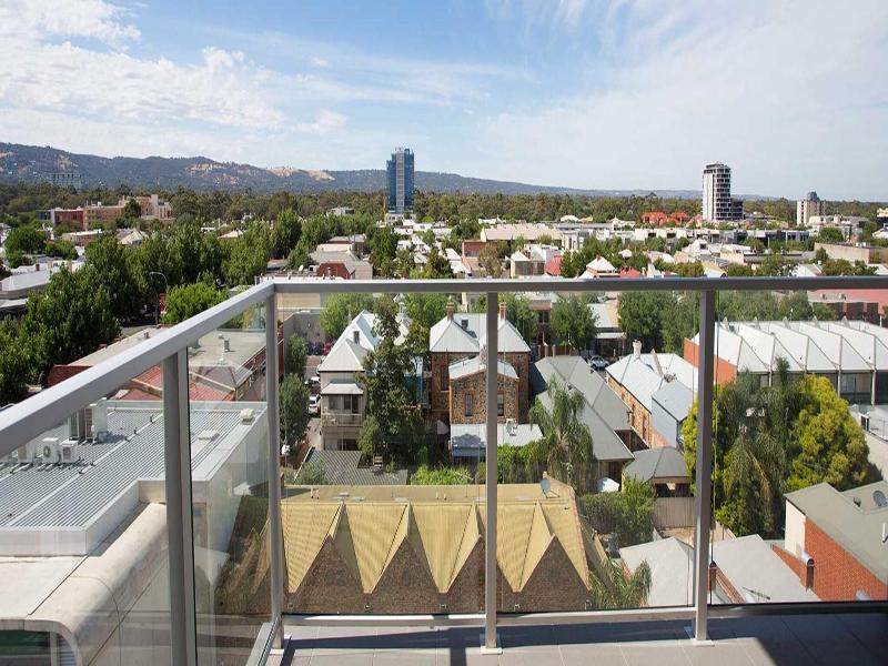 Hume Serviced Apartments image