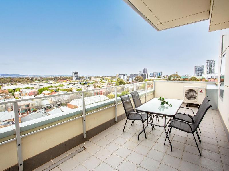 Hume Serviced Apartments image