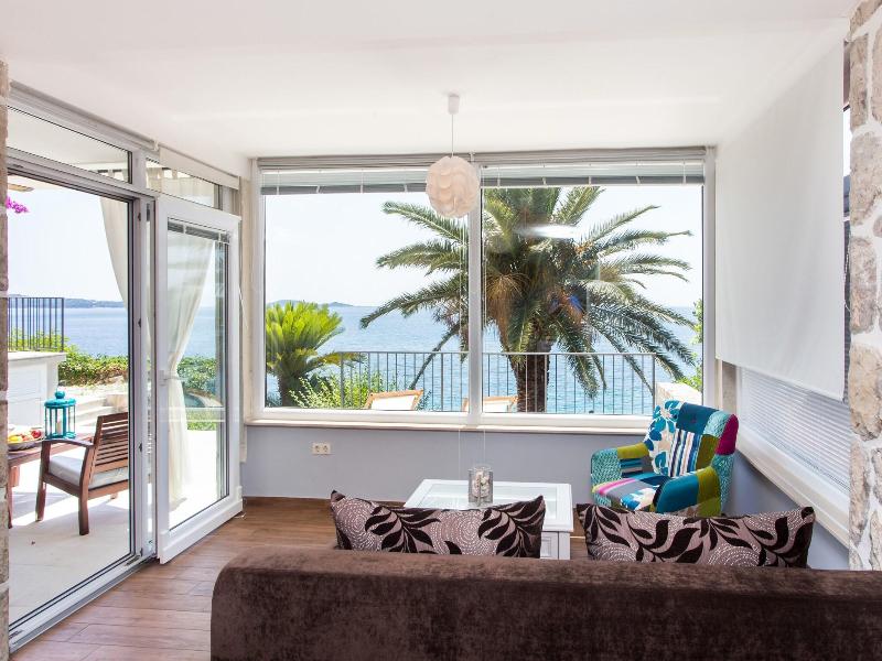 Apartments Villa Mirjana image