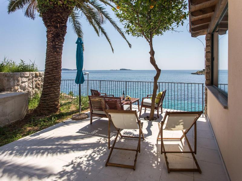Apartments Villa Mirjana image