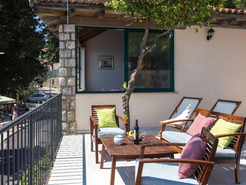 Apartments Villa Mirjana image