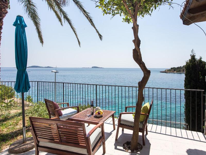 Apartments Villa Mirjana image
