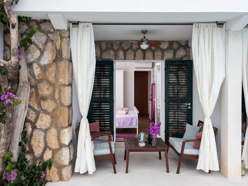 Apartments Villa Mirjana image