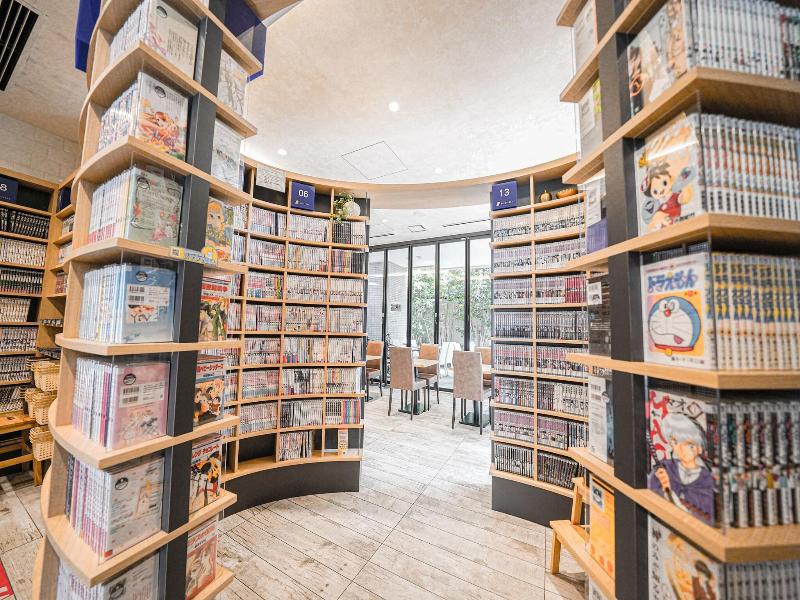 QUINTESSA Tokyo Haneda Comic & Books image