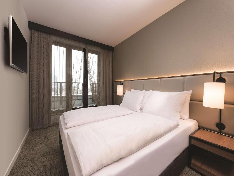 Adina Apartment Hotel Frankfurt Westend image