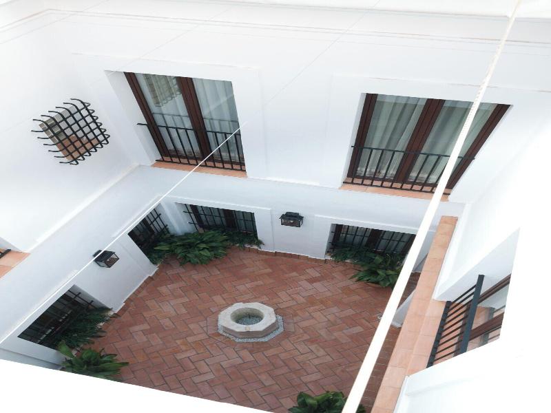 Suites Murillo Catedral image