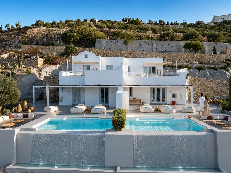 Santorini Heights image