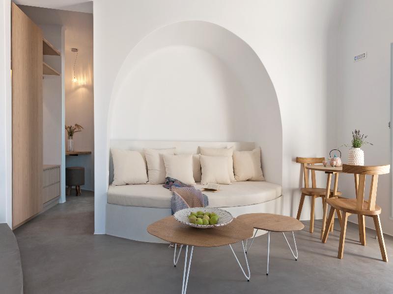Santorini Heights image
