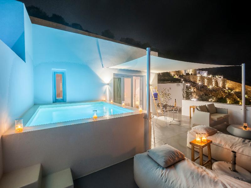 Santorini Heights image